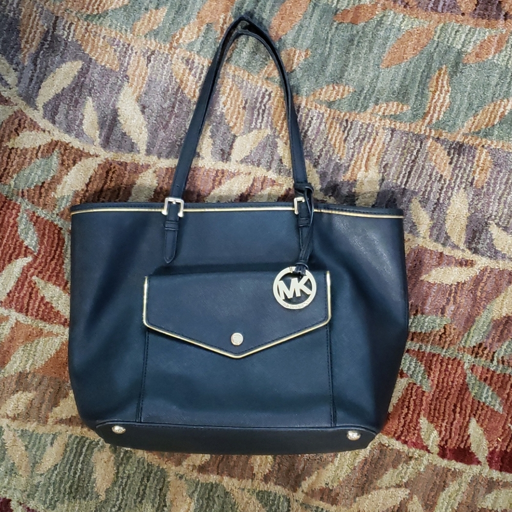 Michael Kors tote